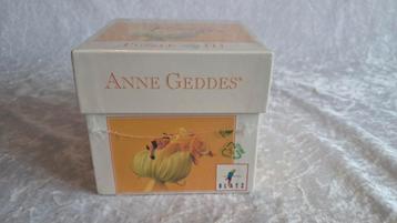 Nieuw puzzel Anne Geddes, Baby als bij, in cellofaan  beschikbaar voor biedingen
