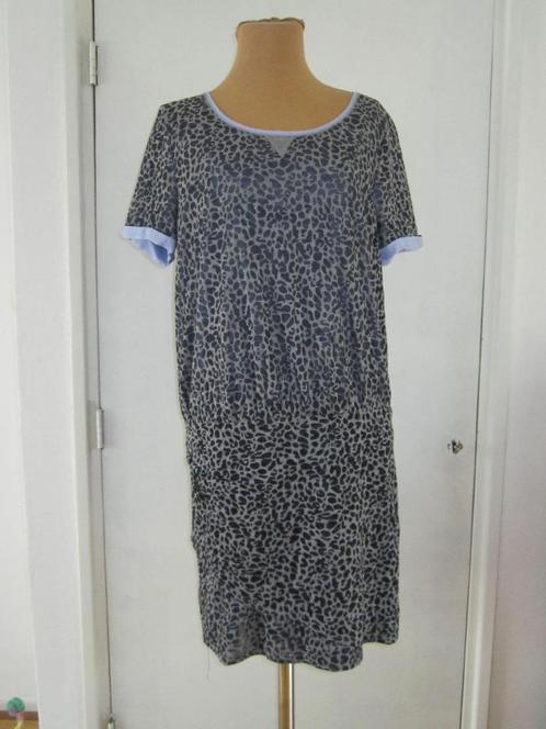 jurk, Kleding | Dames, Jurken, Zo goed als nieuw, Maat 42/44 (L), Blauw, Boven de knie, Verzenden
