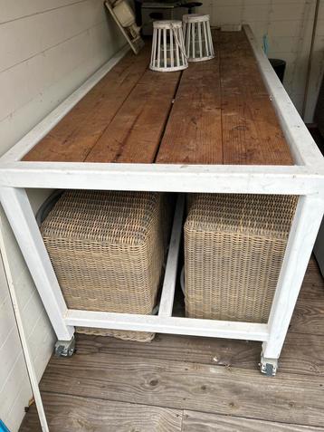 Verrijdbare bartafel - Steigerhout & Staal - Opknapper beschikbaar voor biedingen