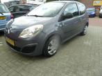 Renault Twingo 1.2 Authentique nieuwe apk, Voorwielaandrijving, Twingo, Gebruikt, 4 cilinders