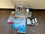 Goedwerkende Nintendo Wii met 2 controllers en 8 games, Spelcomputers en Games, Ophalen of Verzenden, Gebruikt, Met 2 controllers