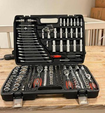 Doppenset / ratels / Torx met steeksleutels 216-delig nieuw beschikbaar voor biedingen
