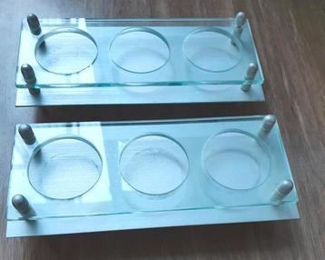 Set van 2 Kandelaars Modern Glas met Metaal Decoratie  beschikbaar voor biedingen