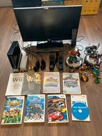 Nintendo Wii set incl. kleine Dual TV, Ophalen, Gebruikt, Met 2 controllers, Met games