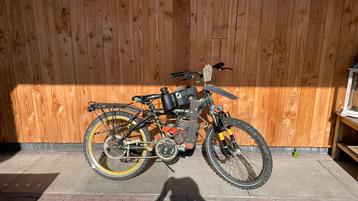 Fiets met Husqvarnablok beschikbaar voor biedingen