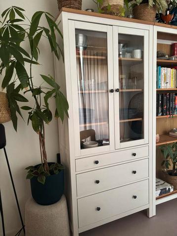 IKEA Hemnes Vitrinekast beschikbaar voor biedingen