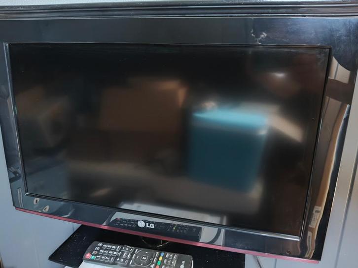 Televisie van LG (26 inch), Audio, Tv en Foto, Televisies, Gebruikt, LCD, 60 tot 80 cm, HD Ready (720p), LG, 50 Hz, Ophalen