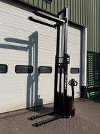 Electrische stapelaar nieuwstaat, Doe-het-zelf en Verbouw, Palletwagens en Pompwagens, Ophalen of Verzenden, Zo goed als nieuw