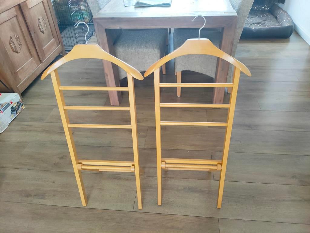 2x Houten Dressboy - Nooit Gebruikt, Huis en Inrichting, Ophalen, Nieuw