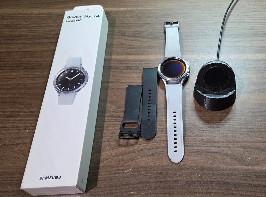Samsung Galaxy Watch4 Classic - Zilver met extra bandje, Sieraden, Tassen en Uiterlijk, Smartwatches, Zo goed als nieuw, Android