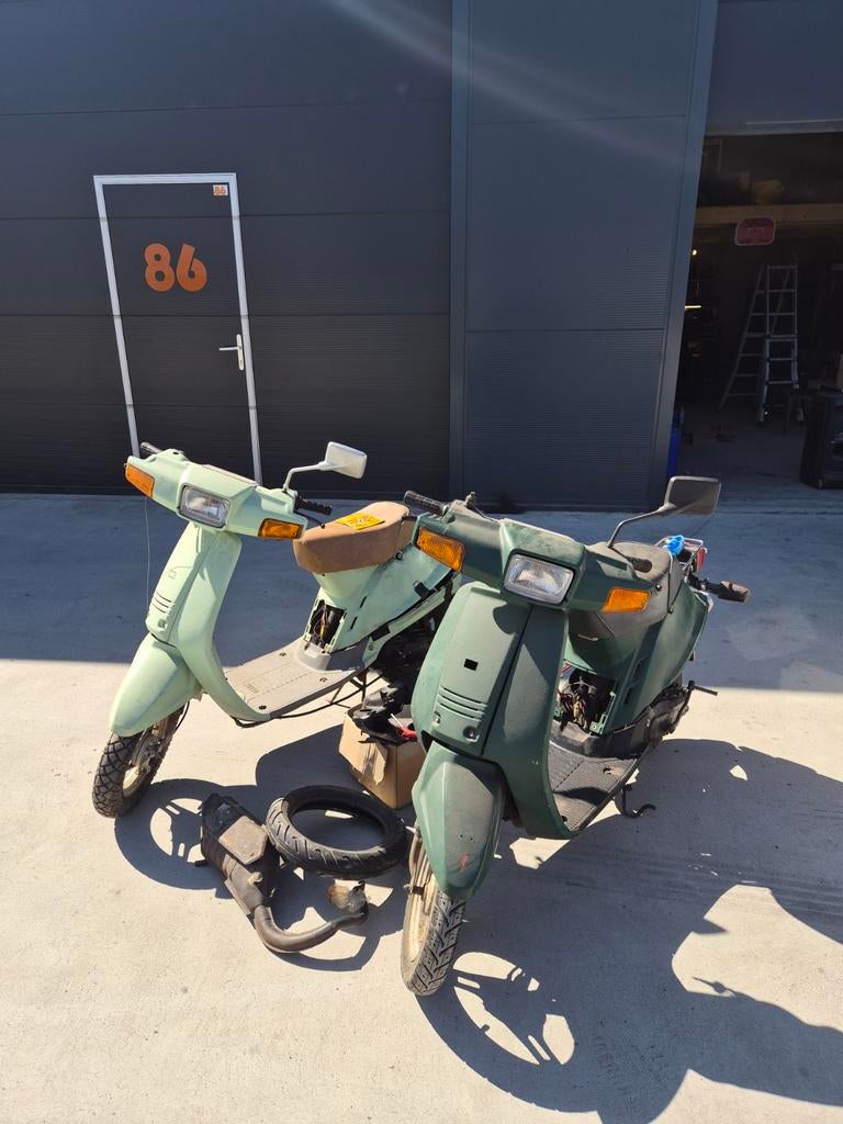 2x Yamaha Mint 50CC Geel Kenteken, Fietsen en Brommers, Scooters | Yamaha, Ophalen, Gebruikt, Overige modellen, Maximaal 45 km/u