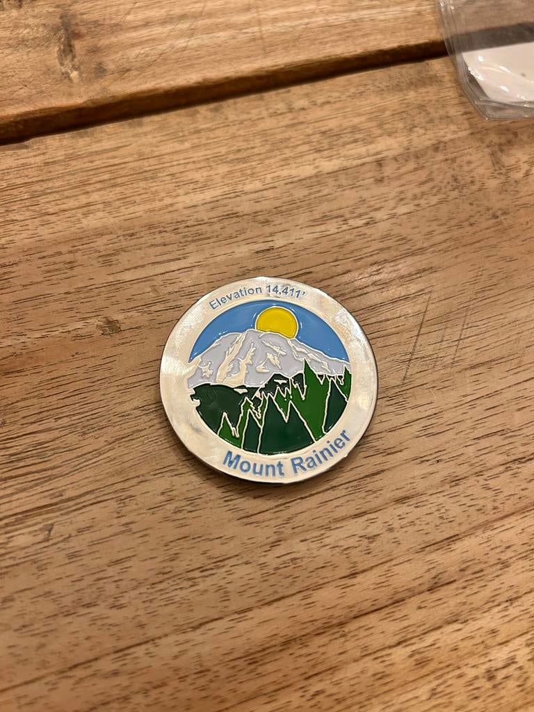 Geocaching coin Mount Rainier 14,411 trackable, Ophalen of Verzenden, Nieuw