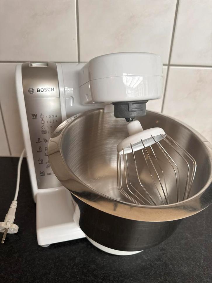 Bosch MUM48W01/05 Keukenmachine 600W - Gebruikt, prima staat, Witgoed en Apparatuur, Keukenmixers, Gebruikt, 3 tot 4 liter, 3 snelheden of meer