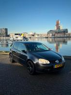 Volkswagen Golf 1.6 75KW 3D AUT 2006 Zwart, Auto's, Volkswagen, 4 cilinders, Zwart, Golf, 12 km/l