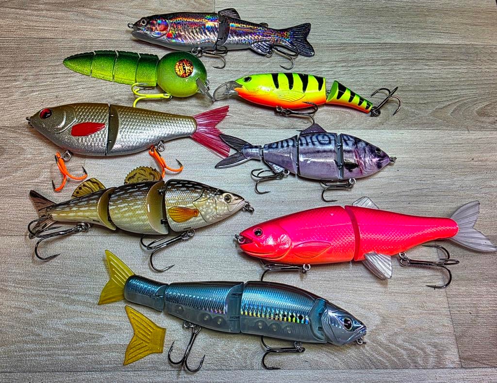Partij a 8 stuks : Swimbaits / Gliders, Watersport en Boten, Hengelsport | Roofvissen, Ophalen of Verzenden, Zo goed als nieuw