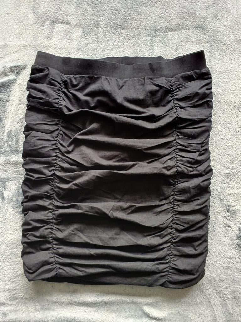 Zwarte rok met gerimpeld effect, maat L, Zwart, Maat 42/44 (L), Pescara, Nieuw