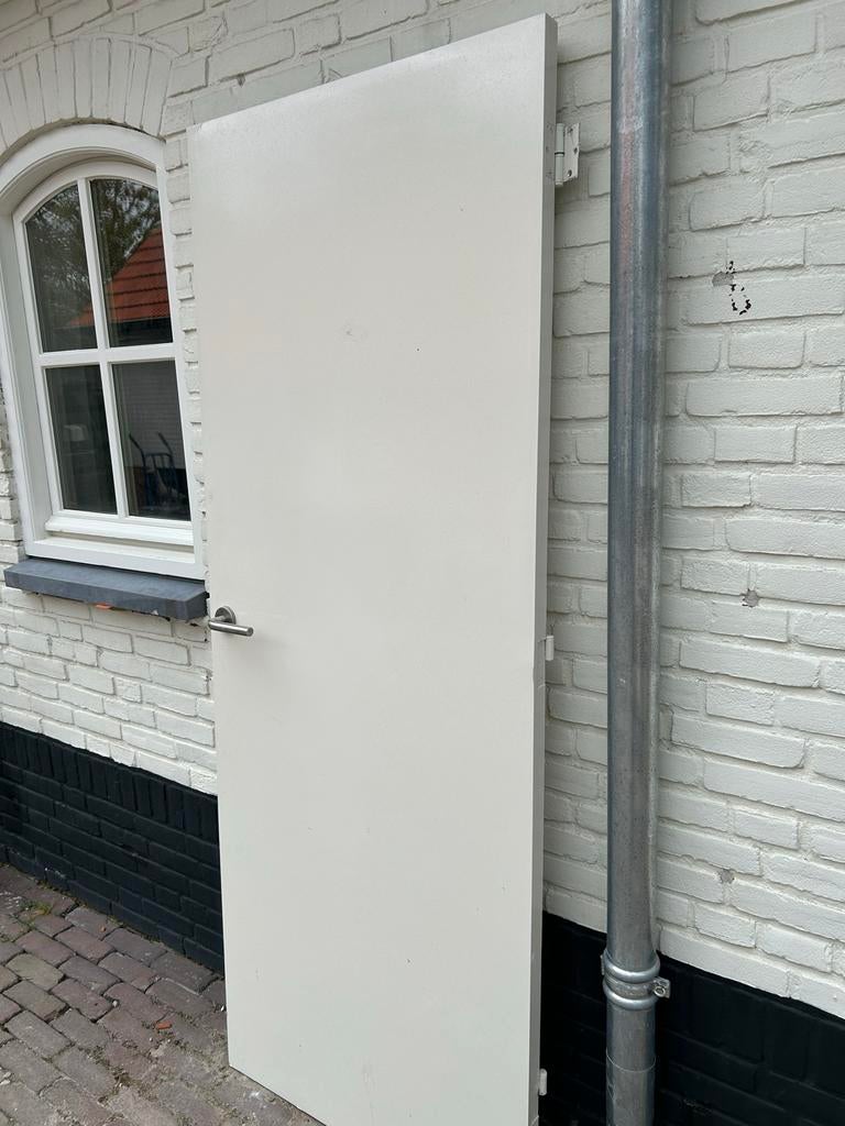 Massieve binnendeur met scharnieren en klink, 201 x 77 cm, Doe-het-zelf en Verbouw, Deuren en Horren, Ophalen, Gebruikt, Minder dan 80 cm