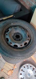 Vw polo 2007 stalen velgen en wieldoppen, Auto diversen, Ophalen of Verzenden