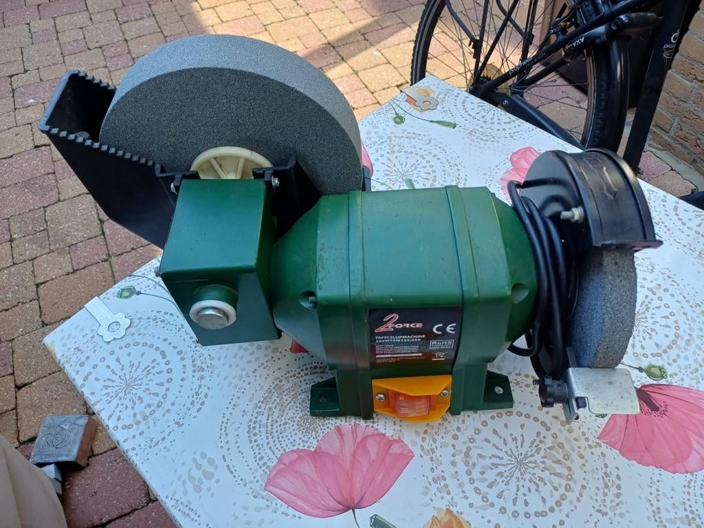 Nat / Droog Slijpmachine - Werkbankslijpmachine, Doe-het-zelf en Verbouw, Gereedschap | Slijpmachines, Ophalen, Gebruikt, Minder dan 700 watt