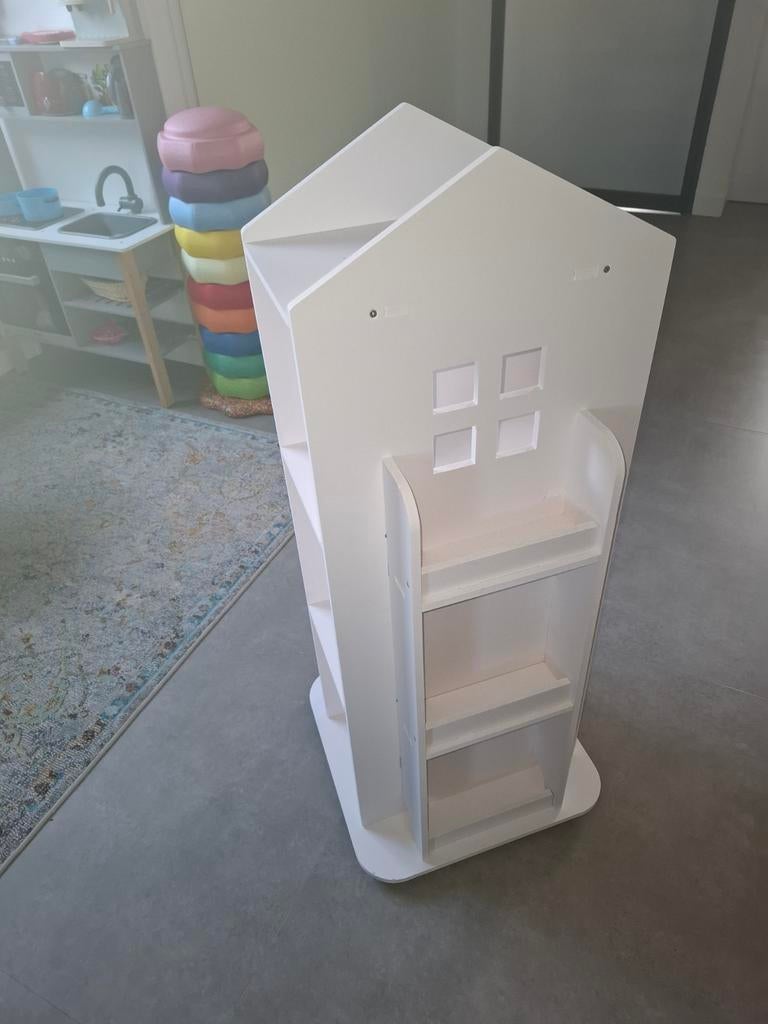 Generisch 3-traps draaibare boekenkast, 360 graden display