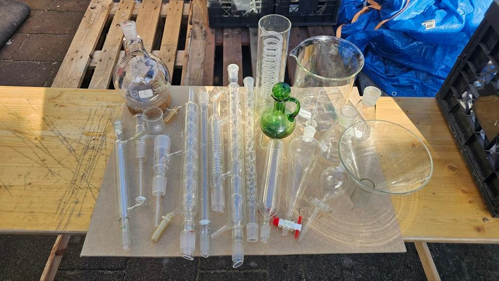 Grote partij laboratoriumglaswerk - scheikunde, Hobby en Vrije tijd, Knutselen, Ophalen