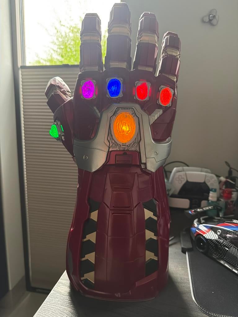 Tanos Infinity Gauntlet - Marvel Avengers Endgame Replica, Ophalen, Zo goed als nieuw