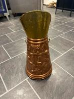 Antieke koperen kolenkit of paraplubak, Ophalen, Koper