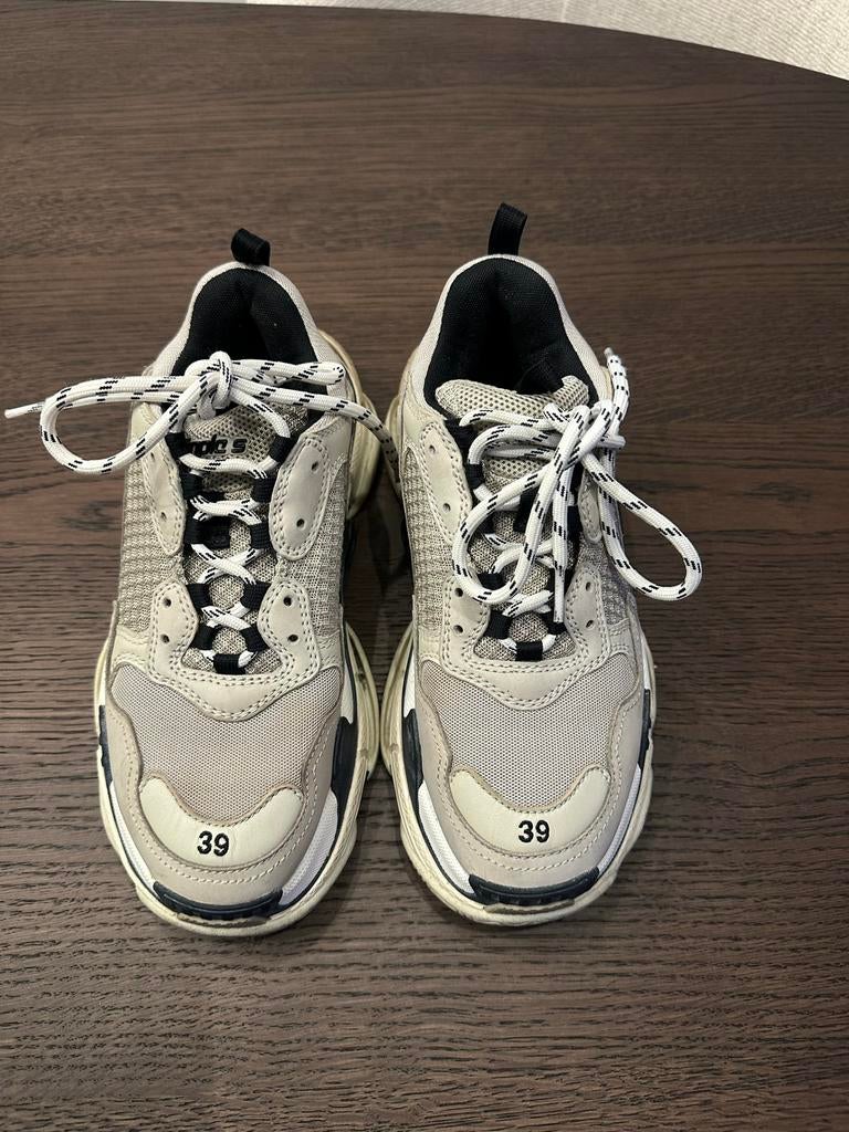 Balenciaga Triple S dames sneakers, Kleding | Dames, Schoenen, Ophalen of Verzenden, Grijs, Sneakers of Gympen, Zo goed als nieuw