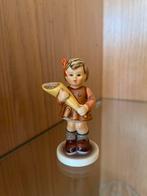 Hummel beeldje 144 A sweet offering, Verzamelen, Ophalen of Verzenden, Zo goed als nieuw, Hummel
