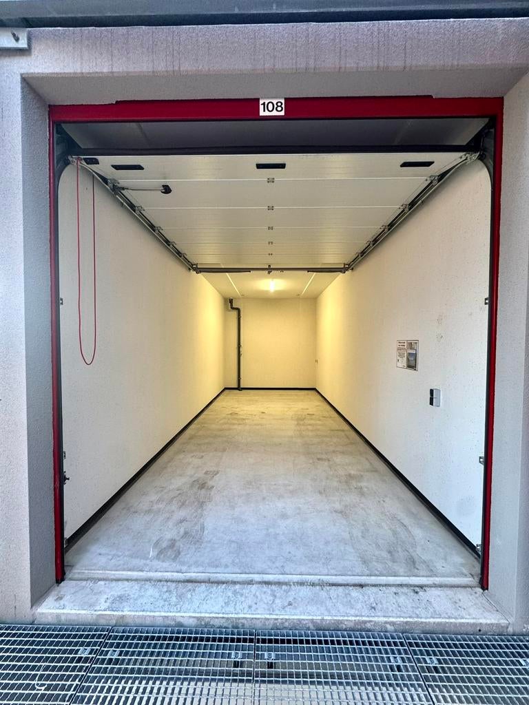 Garagebox TE HUUR Den Haag/ Voorburg.