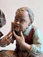 Vintage Capodimonte beeld van scherende zwerver, antiek 1960, Ophalen of Verzenden