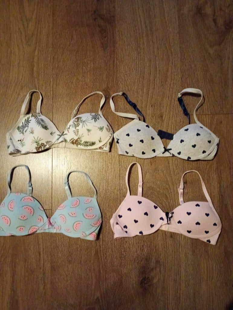 Tiener BH's mt 65A, 70B, Ophalen of Verzenden, Overige kleuren, BH