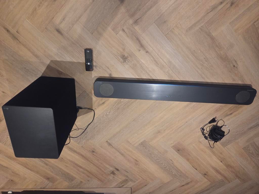 Lg soundbar met dolby atmos! Draadloze woofer, Audio, Tv en Foto, Soundbars, Ophalen