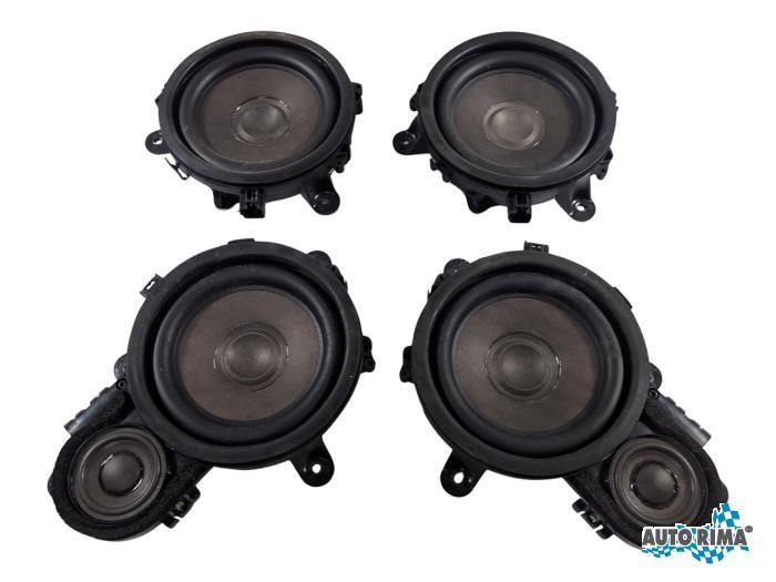 Speakerset van een Volvo V50, Auto-onderdelen, Gebruikt, -, -, Ophalen of Verzenden