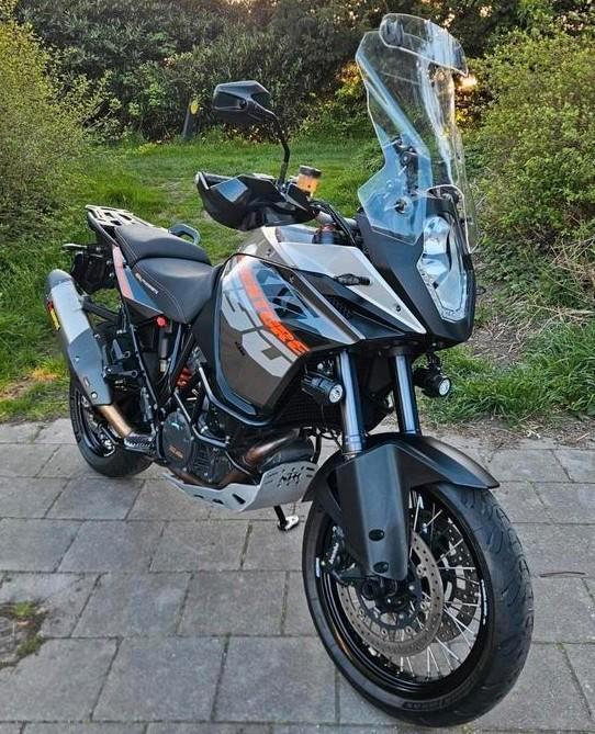 KTM 1190 Adventure 2014 // Akrapovic // Zeer netjes, Motoren, Motoren | KTM, Particulier, Toermotor, meer dan 35 kW, 2 cilinders