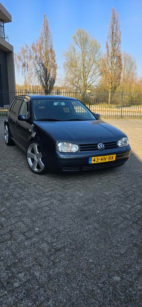 Volkswagen Golf 2.3 V5 125KW AUT 2001 Blauw, Auto's, Volkswagen, Stof, Zwart, Blauw, 650 kg