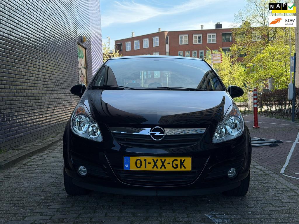 Opel Corsa 1.4-16V Cosmo AUTOMAAT 24500km NAP AIRCO CURISE P, Auto's, Opel, Gebruikt, 4 cilinders, Leder en Stof, Bedrijf