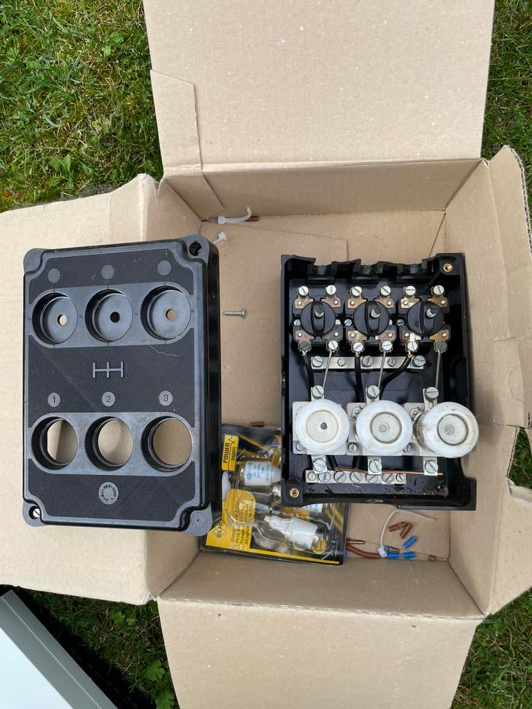 Oude stoppenkast compleet, Doe-het-zelf en Verbouw, Elektra en Kabels, Ophalen, Zo goed als nieuw, Overige typen