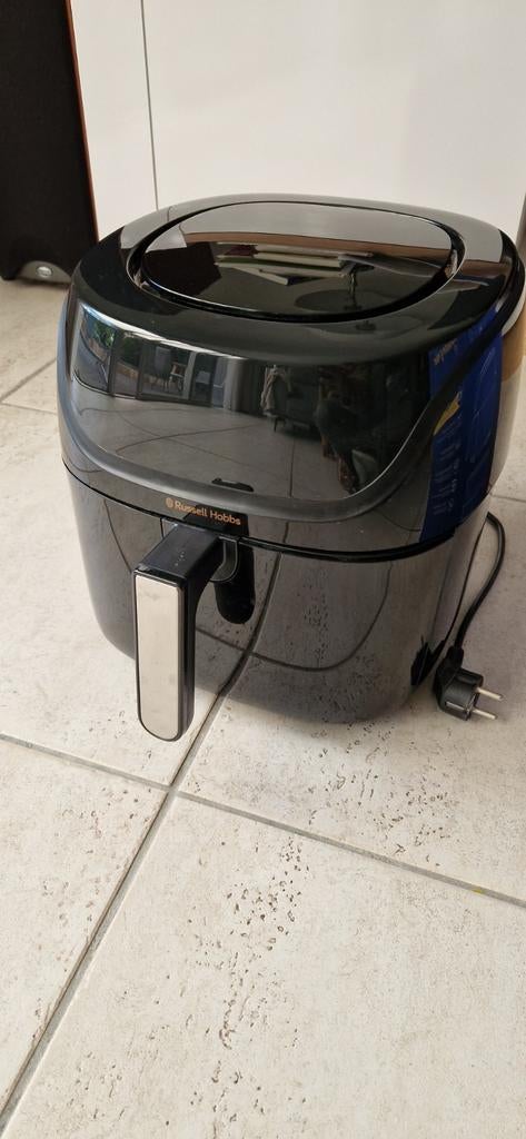 Russell Hobbs Satisfry Air Fryer 8 liter, Ophalen of Verzenden, Zo goed als nieuw, Airfryer XXL, 1500 gram of meer