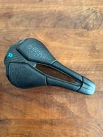 Carbon racefiets zadel - 138g, Fietsen en Brommers, Fietsonderdelen, Ophalen of Verzenden, Zo goed als nieuw, Racefiets, Zadel