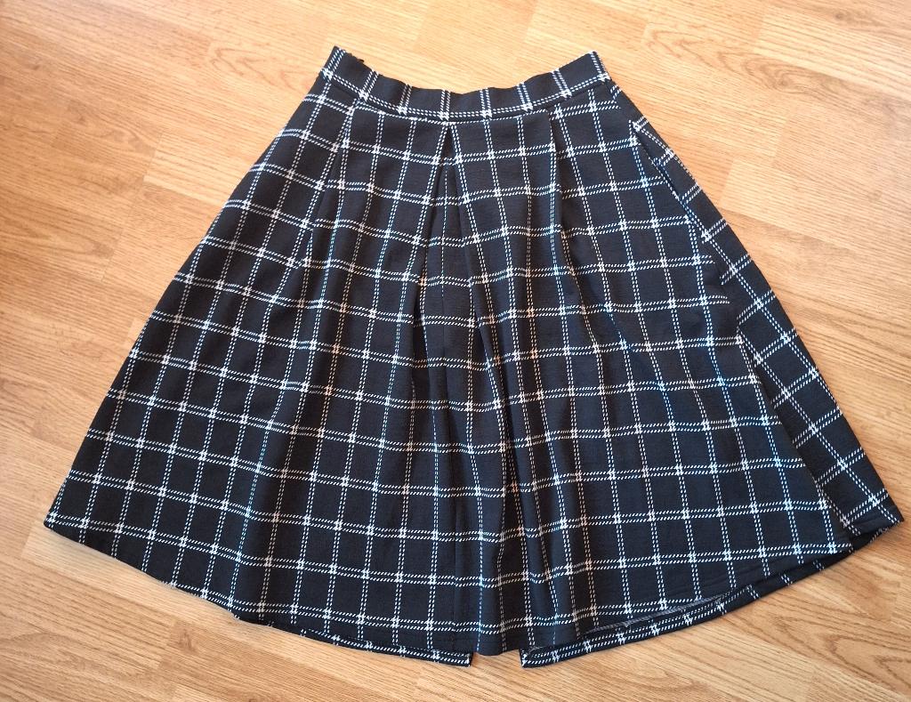 Zwart-witte Geruite Rok – Met Zakken – Goede Staat - Maat M, Kleding | Dames, Rokken, Maat 38/40 (M), Zwart, Ophalen of Verzenden