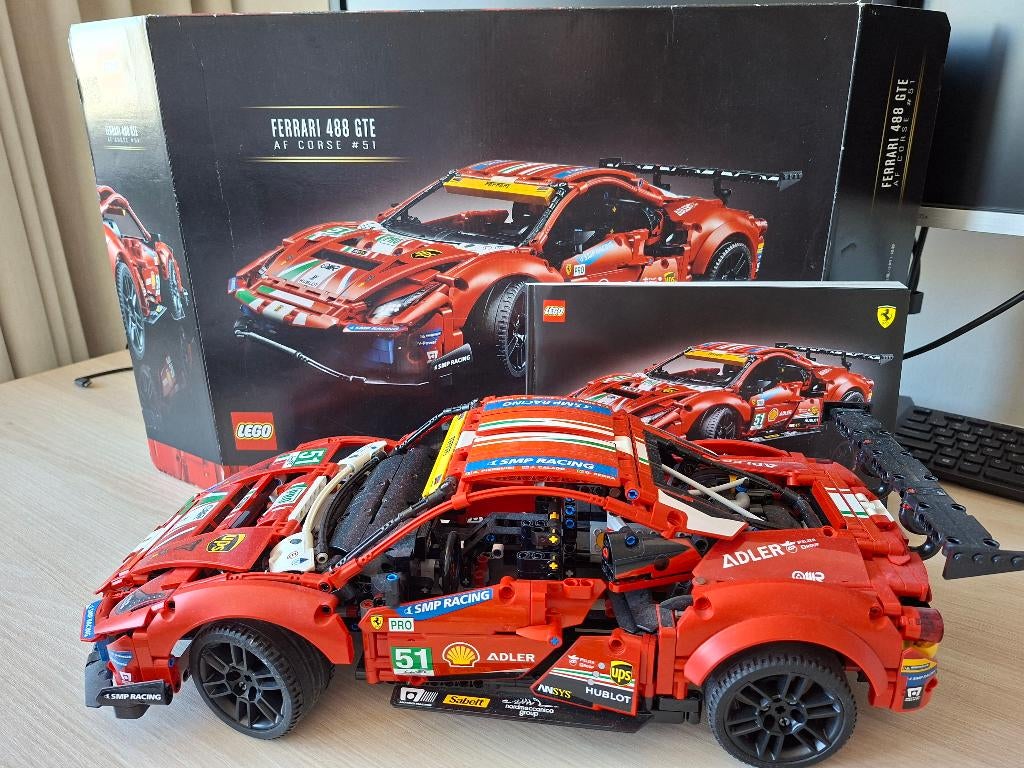 LEGO Ferrari 488 GTE “AF Corse #51” (42125), Lego, Compleet, Ophalen of Verzenden, Zo goed als nieuw