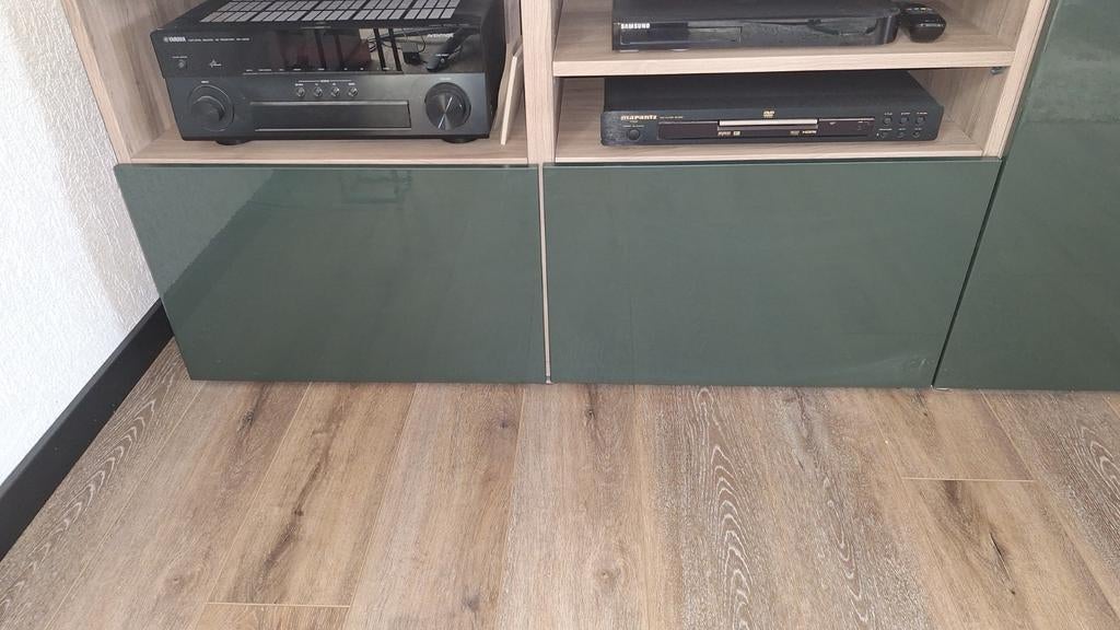 2 IKEA BESTA deurtjes GRATIS, Ophalen, 50 tot 100 cm, Zo goed als nieuw, Minder dan 100 cm