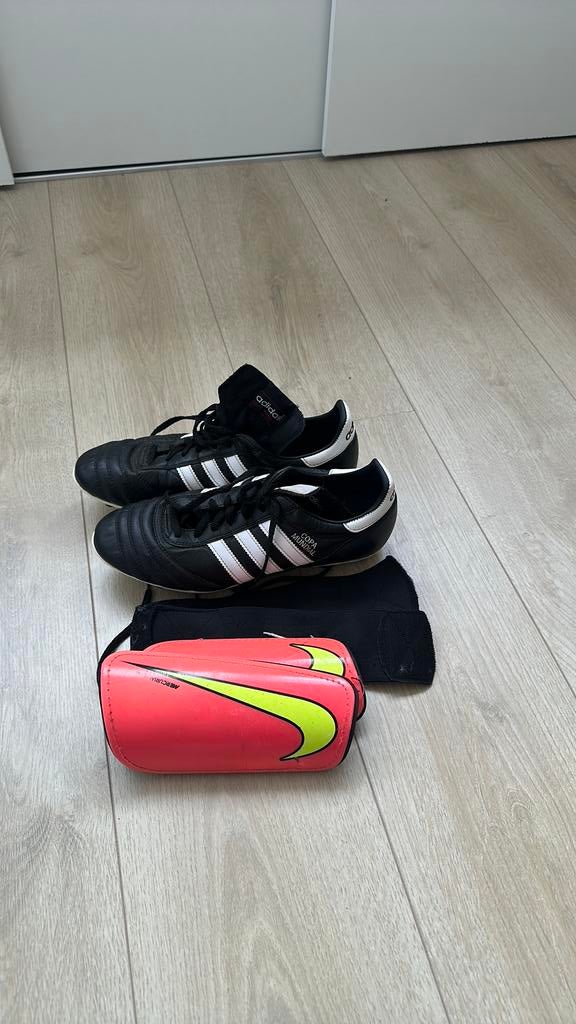 Copa mundial voetbal schoenen maat 42, Sport en Fitness, Voetbal, Maat XS of kleiner, Ophalen of Verzenden, Gebruikt, Schoenen