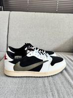 Jordan 1 low travis scott maat 45, Kleding | Heren, Schoenen, Ophalen of Verzenden, Zo goed als nieuw, Zwart