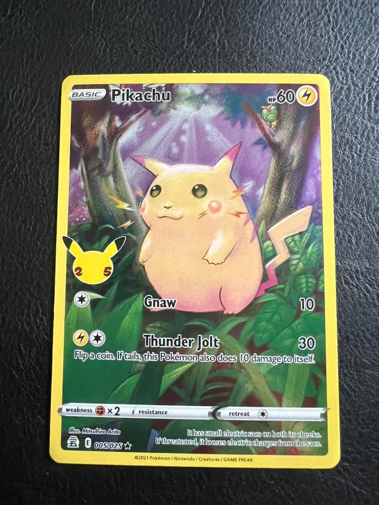 Pikachu 005/025, Hobby en Vrije tijd, Verzamelkaartspellen | Pokémon, Ophalen of Verzenden, Zo goed als nieuw