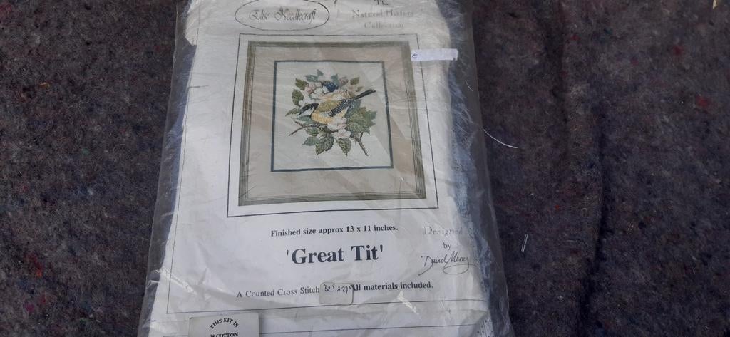 Borduurpakket Elise Needlecraft met koolmeesje en bloemen, Hobby en Vrije tijd, Borduren en Borduurmachines, Ophalen of Verzenden