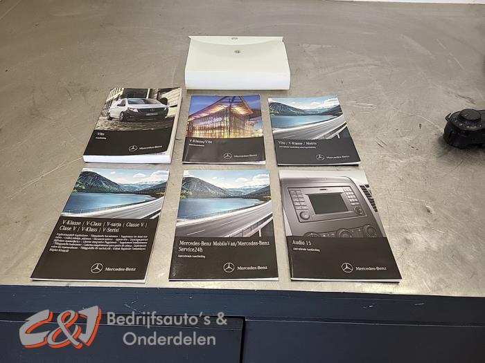 Instructie Boekje van een Mercedes Vito, Gebruikt, -, Ophalen of Verzenden, -