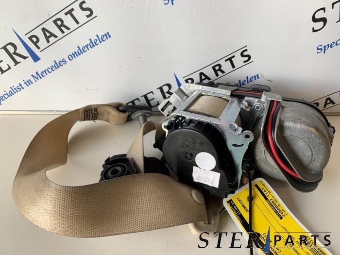Veiligheidsgordel rechts-voor van een Mercedes S-Klasse, Auto-onderdelen, Interieur en Bekleding, Gebruikt, -, Ophalen of Verzenden