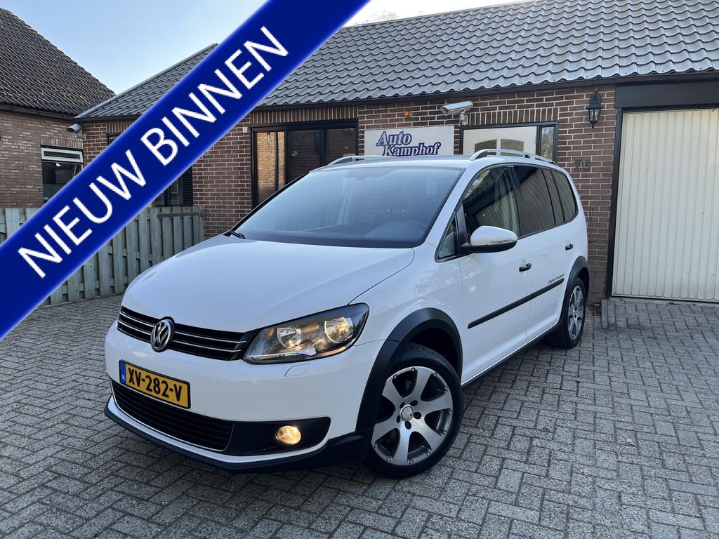 Volkswagen Touran 1.4 TSI Cross Trekhaak Nieuwe A.P.K., Voorwielaandrijving, Euro 5, Stof, Gebruikt